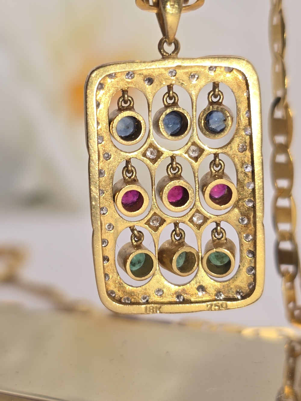 22k [&18k] Jewellery Set - Picture 3 of 10